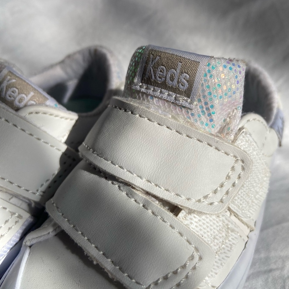 KEDS IRIDESCENT WHITE SHOES